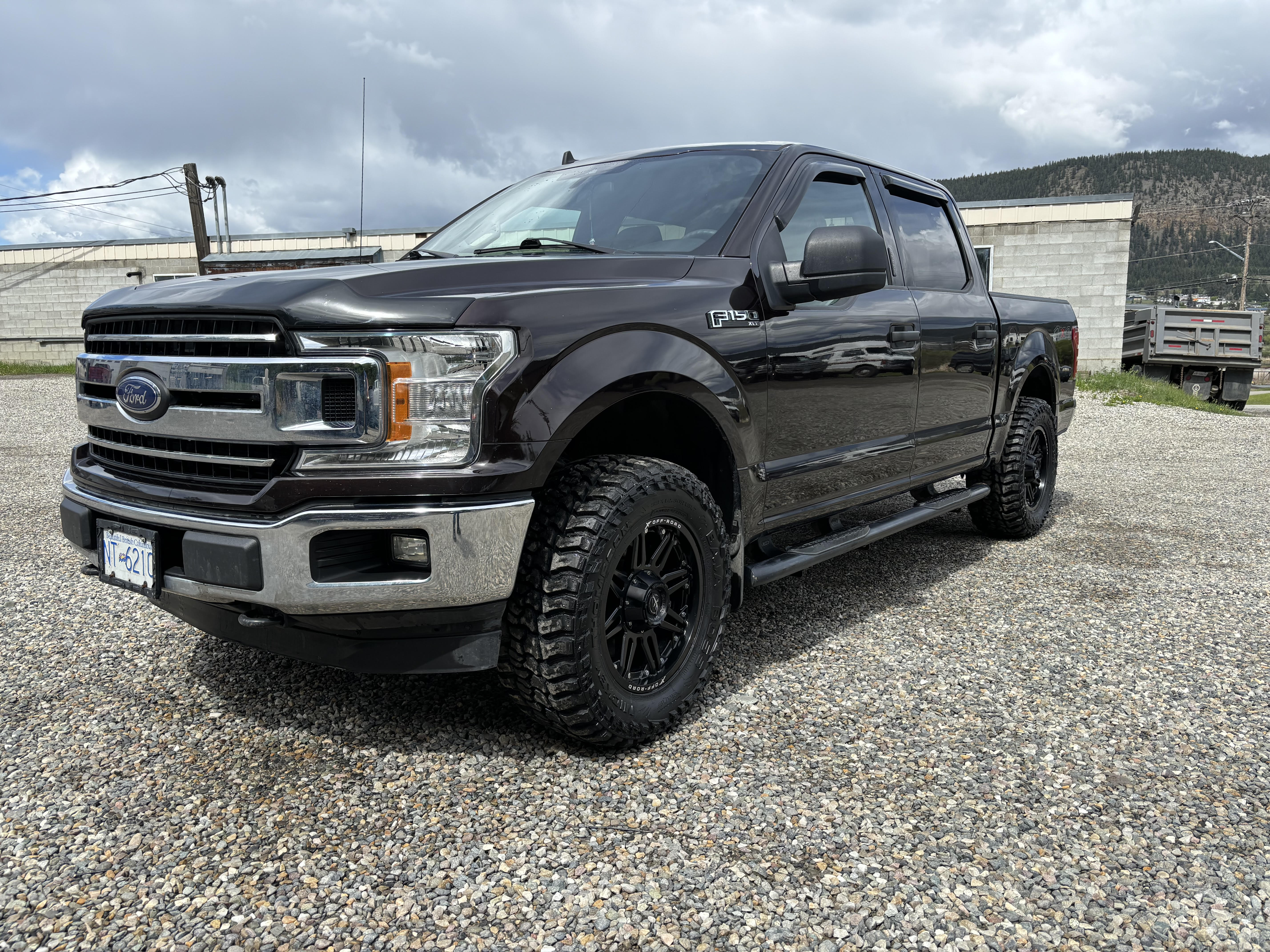 Mickey Thompson Baja Boss MT Tires