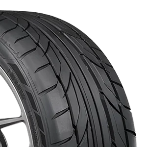 295/40ZR18 Nitto NT555 G2