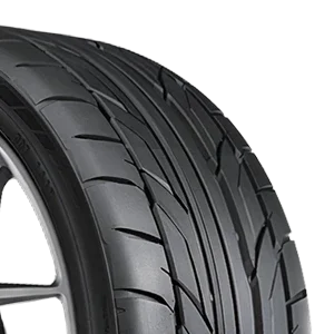 205/40ZR17 Nitto NT555