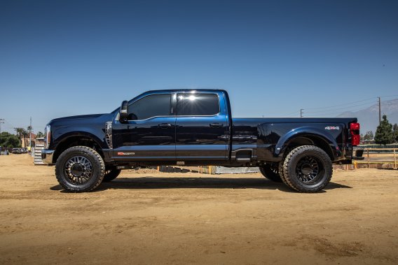 ICON 2023 Ford F-250/F-350 4WD, 2.5-3" Lift, Stage 2 Coilover Conversion System w/ Radius Arms