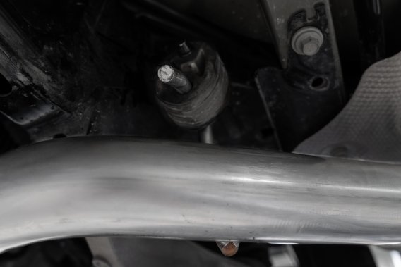 Axle-Back 2.5 inch Dual Rear Quad Carbon Fiber Tips (4) 4.0 inch OD Dual Out Explorer 20-Up Linco...